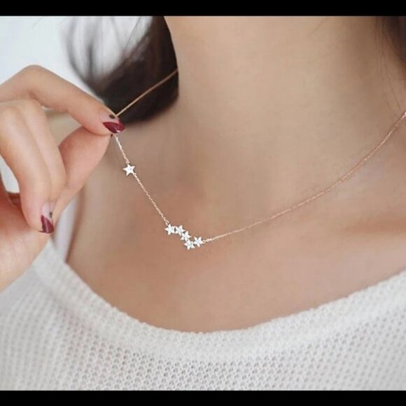 Jewelry - Cubic zirconia little star necklace